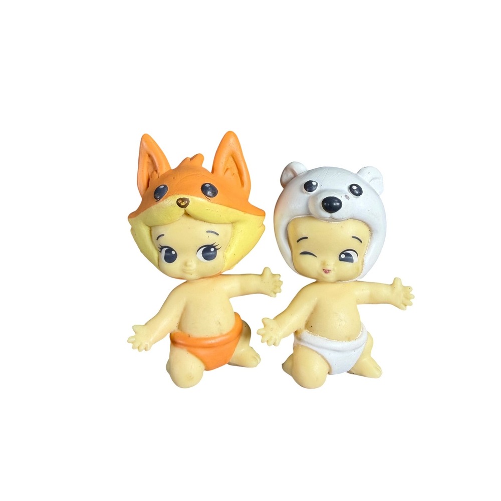Twoozies Moose Toys Baby Figurines Fox and Polar Bear Animal Hat Set of 2